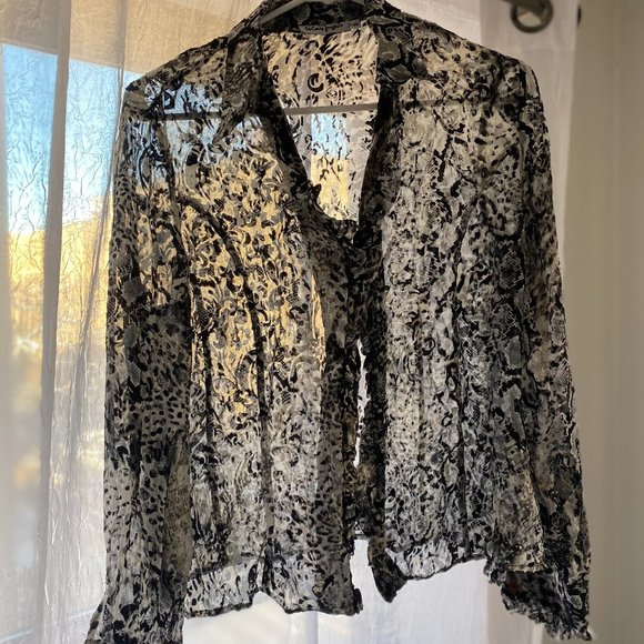 Vintage Snake Print Blouse - Picture 3 of 4